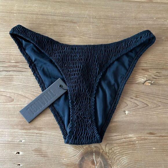 TRIANGL CHEEKY BOTTOM ONLY CUT SARIA MOONLIGHT NEW WITH TAG - Picture 1 of 5